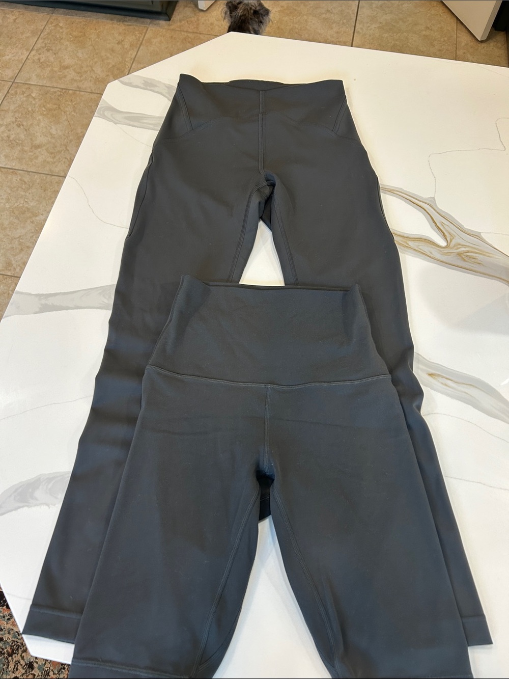 2 Pair EUC Lululemon Charcoal Gray Size 4 Leggings and Bike Shorts